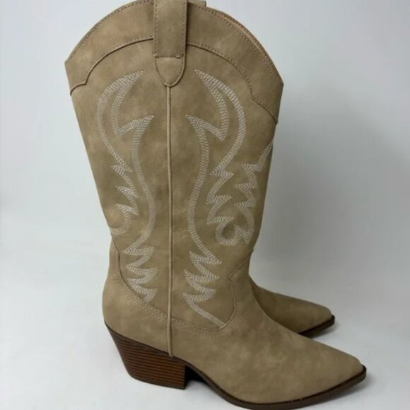 NEW INDIGO RD. BEIGE WESTERN COWBOY BOOTS POINTED - Picture 5 of 10